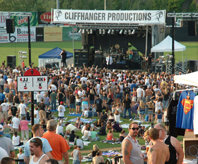 Bands, Musicians & National Acts